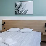 Hotel River